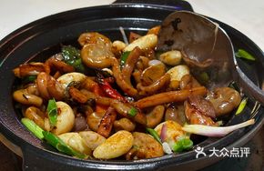 Stir-fried Fresh Intestine with Zhezhe Style