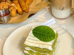 -洪小鹏生活美学馆(领SHOW天地店)