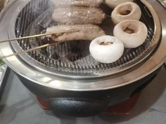 -围炉肉舍•炭烤活鳗•丹东海鲜烤肉(步行街店)