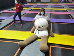 -嘿哟动霸CHUA·新潮玩运动娱乐中心·蹦床滑冰团建乐园