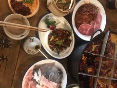 -白乐天毛肚火锅馆(南滨路店)