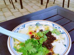 泉水豆腐花-小淮娘鸭血粉丝&锅贴(天平山景区店)