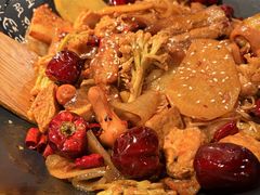 -风光老灶麻辣香锅(大成路翠微百货店)