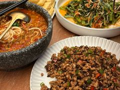 -浩海火燒雲傣家菜(芮欧百货店)