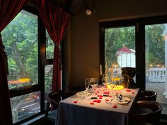 -弦月窗LUNETTE BY AMANDA(复兴路店)