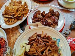 -老鼎万春卤菜(五代传承创始老店)