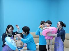 -乐悠游亲子游泳俱乐部