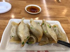 -小姜锅贴(凤凰街店)