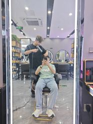 -藤野造型烫染·漂发