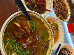 -金杨拉面王小吃面馆·牛三宝面·红烧牛肉粉