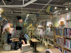 大堂-小时光咖啡馆(开森度假森林店)