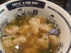 -黑白电视长沙小吃(美林M·LIVE天地东座店)