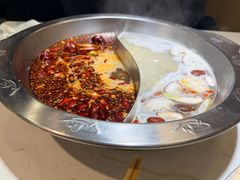 鸳鸯锅底-京门活鱼馆·鱼火锅(百子湾（原红庙）店)