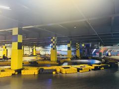-极限PLAY运动娱乐新世界·团建派对潮玩休闲馆·室内蹦极高空游乐园