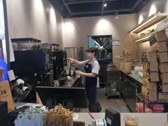 -瑞幸咖啡(半里花海生活广场店)