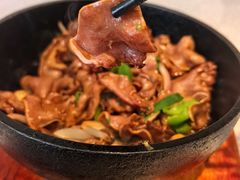 啫啫猪舌煲-小粤楼·怀旧粤菜(万辉国际广场店)