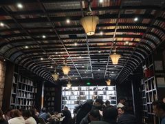 -钟书阁(松江泰晤士小镇店)