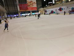 -冰纷万象滑冰场(深圳万象城店)