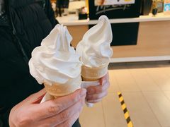 圆筒冰淇淋-麦当劳(杭州西湖银泰百货店)