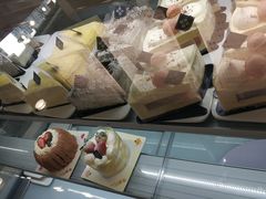 -焙丽拾光(麦凯乐直营店)