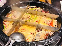 -宽板凳老灶火锅(簋街店)