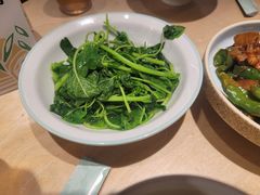 -老乡鸡(上海白玉兰广场店)