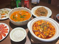 -肆海小川菜酒馆Wine Bistro (青年路店)