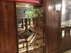 -东口码头·烧鸽子·鱼头泡饼·地方菜(金鹰悦城店)