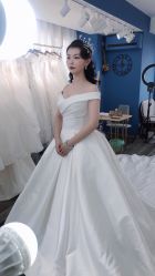 -莫小姐婚纱