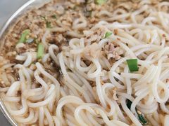 -正宗杨记普洱酸醋米线(总店)