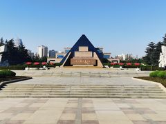 -上海市龙华烈士陵园