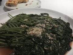 清炒菠菜-禾珍珠家常小馆(河南博物院店)