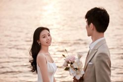 -雪中彩影婚纱摄影·微光艺术中心