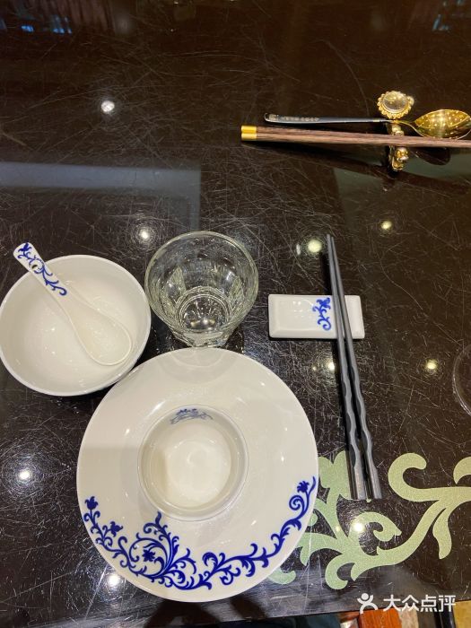 皇饭儿·王润兴酒楼(河坊街店)餐具摆设图片
