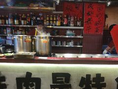 -有红鸡毛店·砂锅菜(抚琴夜市店)