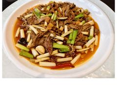 -万重锦·人文川菜馆(骡马市店)