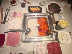 -海底捞火锅鲜切牛肉主题店(长寿路店)