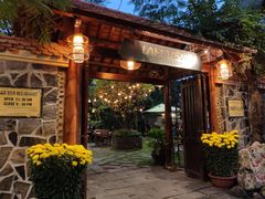 -Lam Vien Restaurant