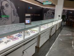 -重庆风格眼镜(雅兰国际大厦店)