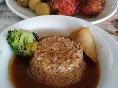 -荣誉国际酒店-云顶旋转餐厅