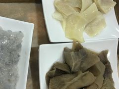 -盛元盛居传统炭火锅(绿园店)