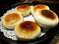 红糖锅盔-沸炉重庆老火锅(军事博物馆店)