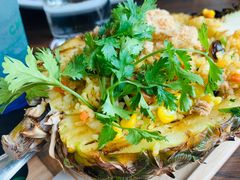 -Chom Cafe and Restaurant