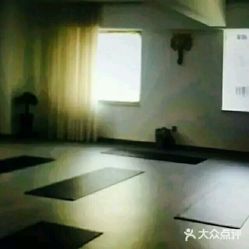 -馨媛瑜伽普拉提