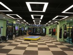 -珠穆朗玛健身中心