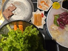 -山川小町·极番烧肉(新地假日广场店)