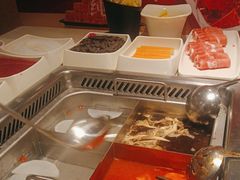 -海底捞火锅鲜切牛肉主题店(长寿路店)