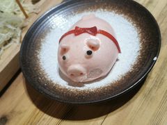 蒙面人猪福包-湊湊火锅·茶憩(杭州湖滨银泰in77店)