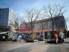 -证大大拇指广场(芳甸路店)