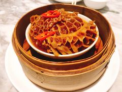 -香港百合居(LCM置汇旭辉广场店)